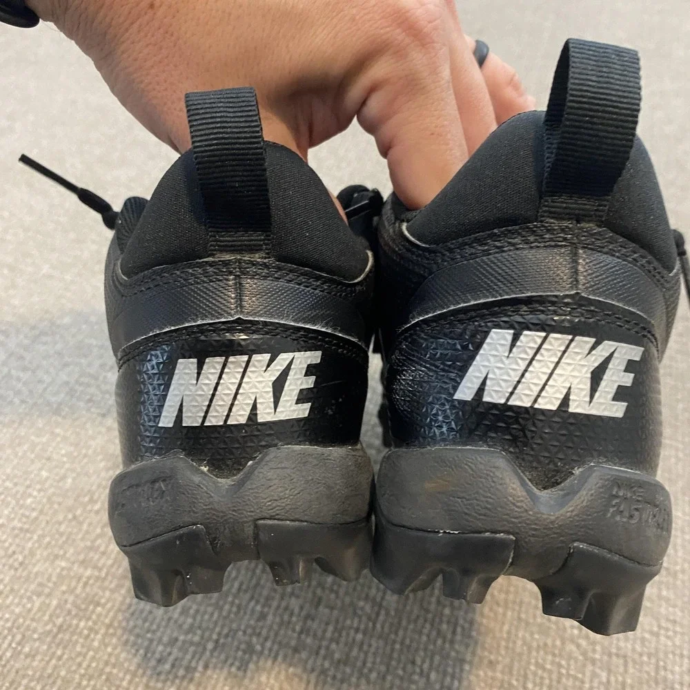 Nike Alpha Shoes Youth 6Y Football Cleats Black Silver FQ4012-002 Fastflex